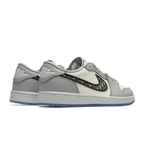 Nike dunk low dior hot sale