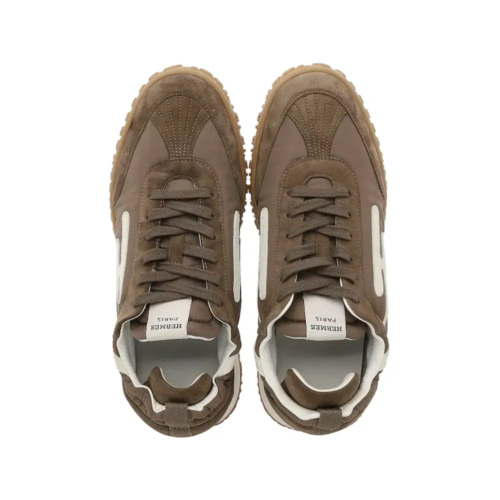 FR41 HERMÈS JET RUNNER SUEDE SNEAKERS / H261807ZHX3 | AREA 02