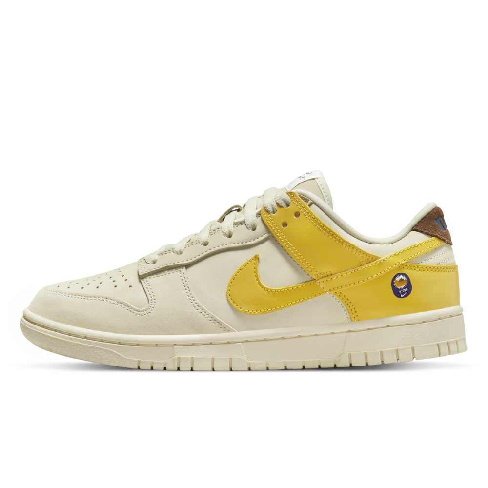 WMNS DUNK LOW LX BANANA | AREA 02